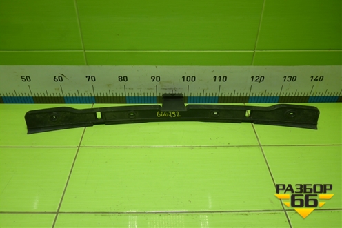 Кронштейн заднего бампера центральный (1K6807863) для Volkswagen Golf V с 2003-2009г (Гольф 5)