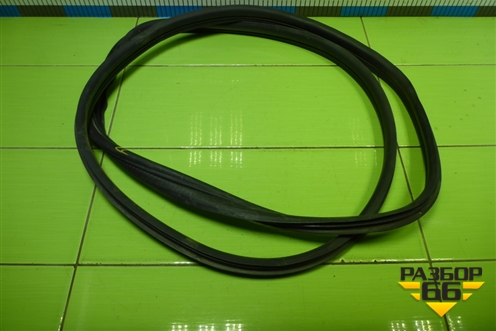 Уплотнитель двери задней левой (седан) для Renault Megane 2 с 2002-2009г (Меган)