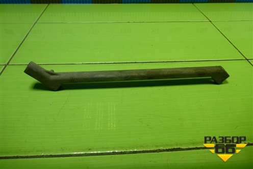 Кронштейн генератора (8200385883) для Renault Megane 2 с 2002-2009г (Меган)