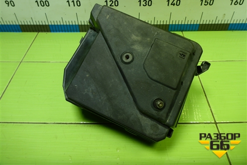 Корпус блока предохранителей (8200356339) для Renault Megane 2 с 2002-2009г (Меган)
