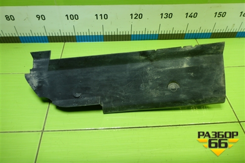 Дефлектор радиатора правый (8200158143) для Renault Megane 2 с 2002-2009г (Меган)