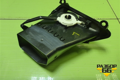 Дефлектор воздушный правый (8450008776) для VAZ Vesta/Веста с 2015г