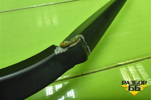 Поводок стеклоочистителя левый (8200215894) для Renault Megane 2 с 2002-2009г (Меган)