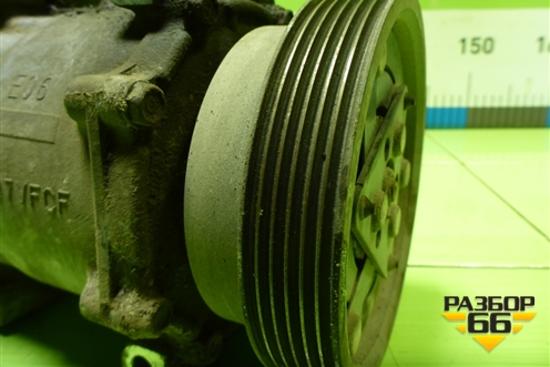 Компрессор кондиционера (1.6л K7M710) (926000097R) для Renault Logan с 2004-2015г (Логан)