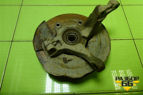 Кулак поворотный передний правый для Renault Logan с 2004-2015г (Логан)