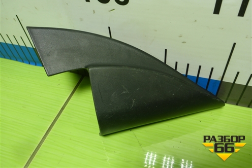 Накладка двери передней правой уголок (87661H0010) для Kia Rio с 2017г (Рио 4)