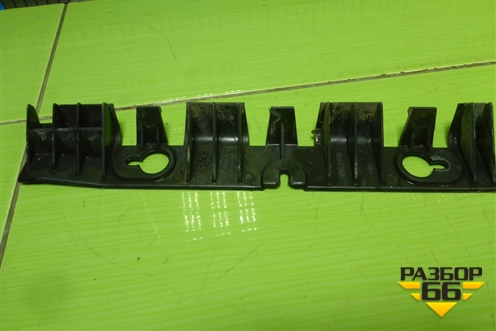 Кронштейн заднего бампера правый (850442904R) для Renault Logan с 2004-2015г (Логан)