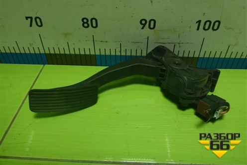 Педаль газа электронная (13252704) для Opel Astra J с 2009г (Астра Джей)