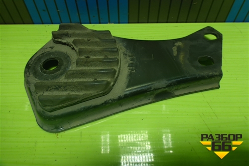 Кронштейн задней балки левый (A2043520146) для Mercedes Benz E-Klass C207 (купе) с 2009г (Е Купе)