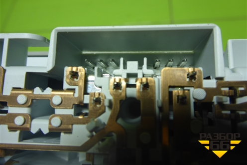 Плафон салонный задний (13285096) для Opel Astra J с 2009г (Астра Джей)