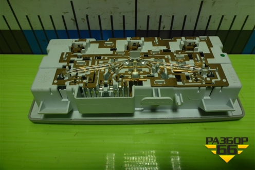 Плафон салонный передний (13285100) для Opel Astra J с 2009г (Астра Джей)