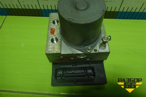Блок ABS (8E0910517J) для Audi A4 (В7) с 2004-2009г (А4)