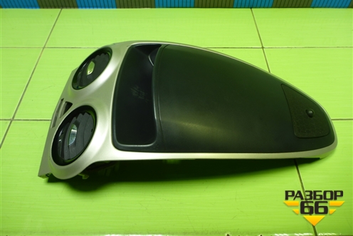 Накладка на торпедо (центральная) (13205164) для Opel Corsa D с 2006-2014г (Корса Д)