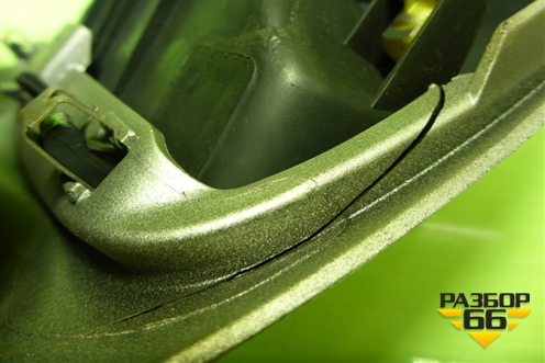 Накладка на торпедо (центральная) (13205164) для Opel Corsa D с 2006-2014г (Корса Д)