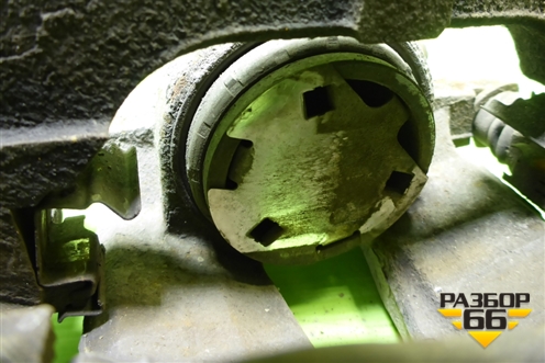 Суппорт передний правый для Opel Corsa D с 2006-2014г (Корса Д)