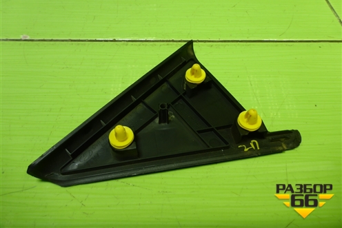 Накладка двери задней правой уголок (839202S000) для Hyundai ix 35 с 2010г (Ай икс 35)