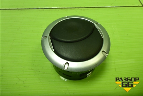 Дефлектор воздушный (687604194R) для Renault Logan с 2004-2015г (Логан)