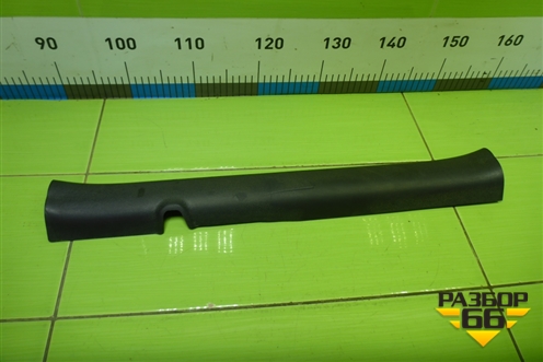 Накладка порога внутренняя переднего левого (858711R000) для Hyundai Solaris с 2010-2016г (Солярис)