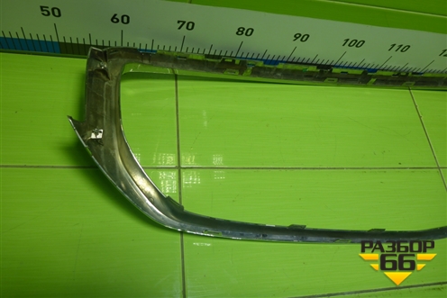 Накладка на решетку радиатора (8889303281) для Geely Monjaro с 2021г (Монджаро)