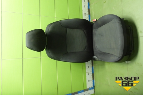 Сиденья комплект (седан, без подогрева) для Hyundai Solaris с 2010-2016г (Солярис)