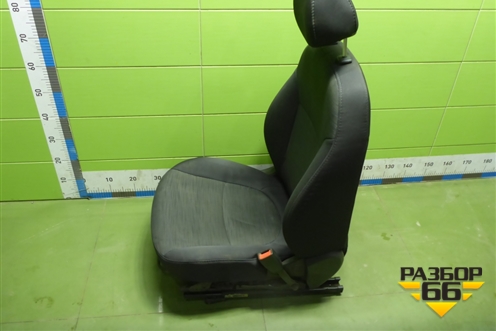 Сиденья комплект (седан, без подогрева) для Hyundai Solaris с 2010-2016г (Солярис)