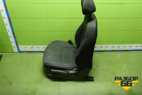 Сиденья комплект (седан, без подогрева) для Hyundai Solaris с 2010-2016г (Солярис)