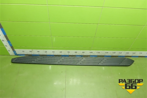 Накладка на порог наружная правая (на подножку) (517716A190) для Lexus LX-600 с 2021г (ЛХ)