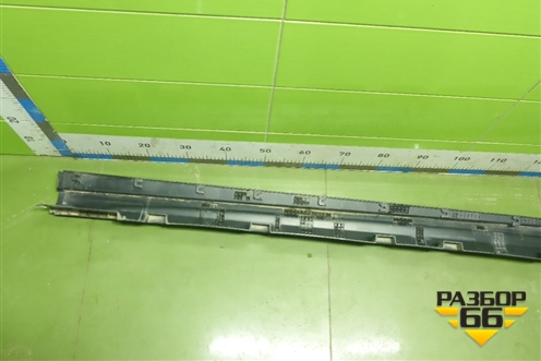 Накладка на порог наружная правая (01862742) для Geely Atlas с 2016-2022г (Атлас)