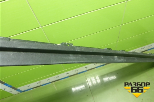 Накладка на порог наружная правая (01862742) для Geely Atlas с 2016-2022г (Атлас)