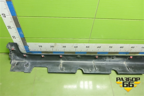 Накладка на порог наружная правая (X-Line) (87754H0500) для Kia Rio с 2017г (Рио 4)