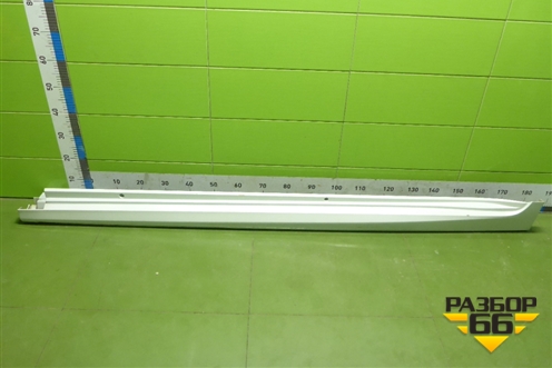 Накладка на порог наружная левая (7585206360) для Toyota Camry V70 с 2017г (Камри)