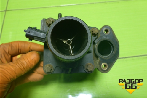 Корпус термостата (1.6л А16ХЕR) (55564890) для Opel Astra J с 2009г (Астра Джей)