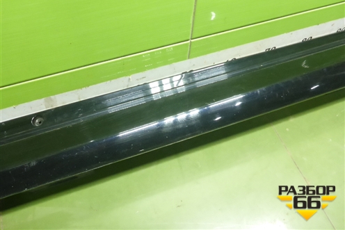 Накладка на порог наружная левая (7585206360) для Toyota Camry V70 с 2017г (Камри)