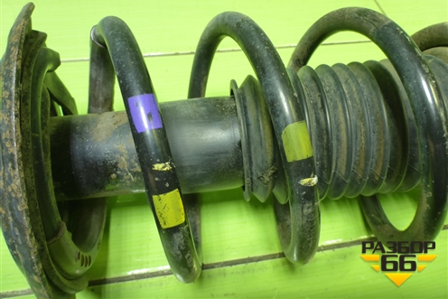 Амортизатор передний правый (546604L101) для Hyundai Solaris с 2010-2016г (Солярис)