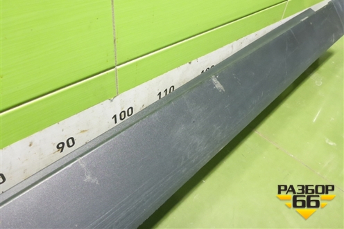 Накладка на порог наружная правая (877542S000) для Hyundai ix 35 с 2010г (Ай икс 35)