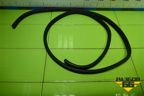 Уплотнитель двери передней правой для Hyundai Solaris с 2010-2016г (Солярис)