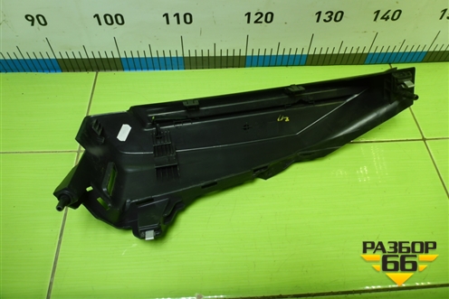 Держатель задней полки правый (лифтбек) (5E5867762) для Skoda Octavia (A7) с 2013г (Октавия)