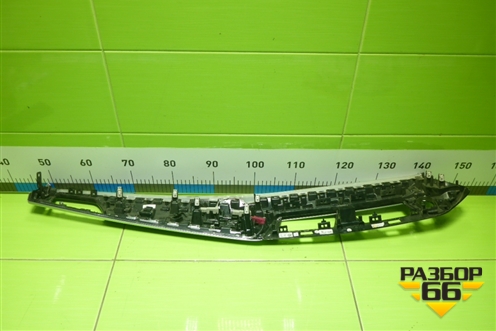 Накладка на торпедо (51459390699) для BMW 5-серия G30 с 2017г
