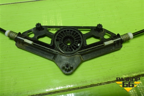 Стеклоподъёмник электрический передний левый (без моторчика) (5E0837461C) для Skoda Octavia (A7) с 2013г (Октавия)