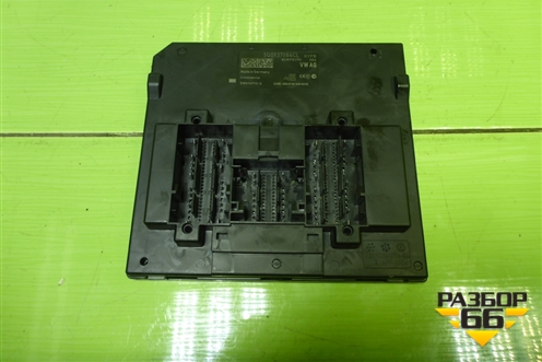 Блок комфорта (5Q0937084CL) для Skoda Octavia (A7) с 2013г (Октавия)