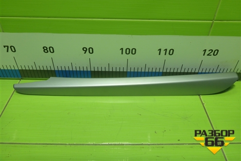 Накладка внутренняя (на консоль правая) для BMW X5 F15 с 2013г (Х5 Ф15)