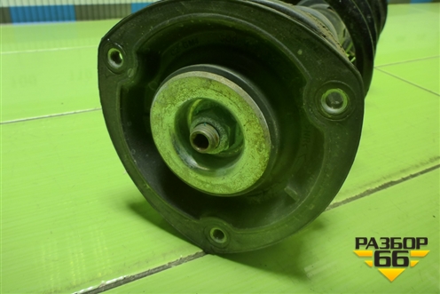 Амортизатор передний левый (5Q0413023) для Skoda Octavia (A7) с 2013г (Октавия)