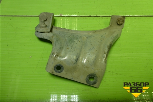 Кронштейн выпусного коллектора для Skoda Octavia (A7) с 2013г (Октавия)