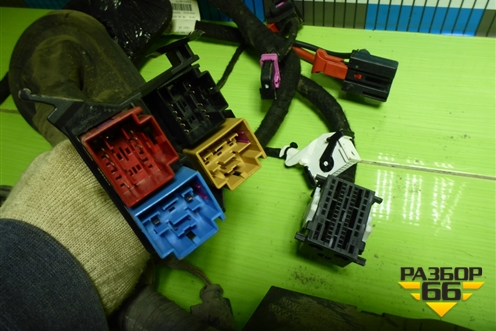 Проводка подкапотная (04E972627EJ) для Skoda Octavia (A7) с 2013г (Октавия)