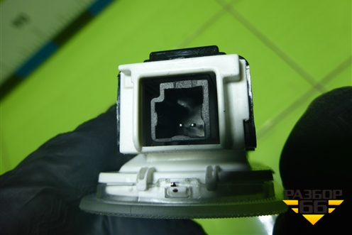 Плафон салонный (под козырьком) для Toyota Highlander с 2019-2025г (Хайлендер)