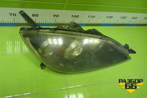 Фара правая (седан) для Mazda Mazda 3 (BK) с 2003-2009г 
