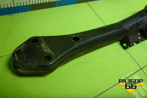 Балка крепления раздатки (7L0399227) для Volkswagen Touareg c 2002-2010г (Туарег)