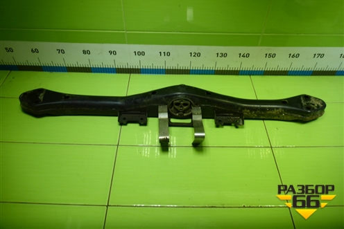 Балка крепления раздатки (7L0399227) для Volkswagen Touareg c 2002-2010г (Туарег)