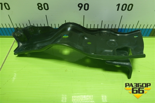 Кронштейн передней панели центральный (после 2017г) для Toyota Land Cruiser Prado(150) с 2009г (Ленд Крузер Прадо)