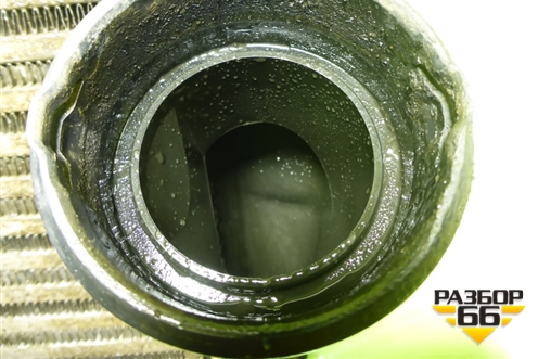 Интеркулер (7L0145803A) для Volkswagen Touareg c 2002-2010г (Туарег)